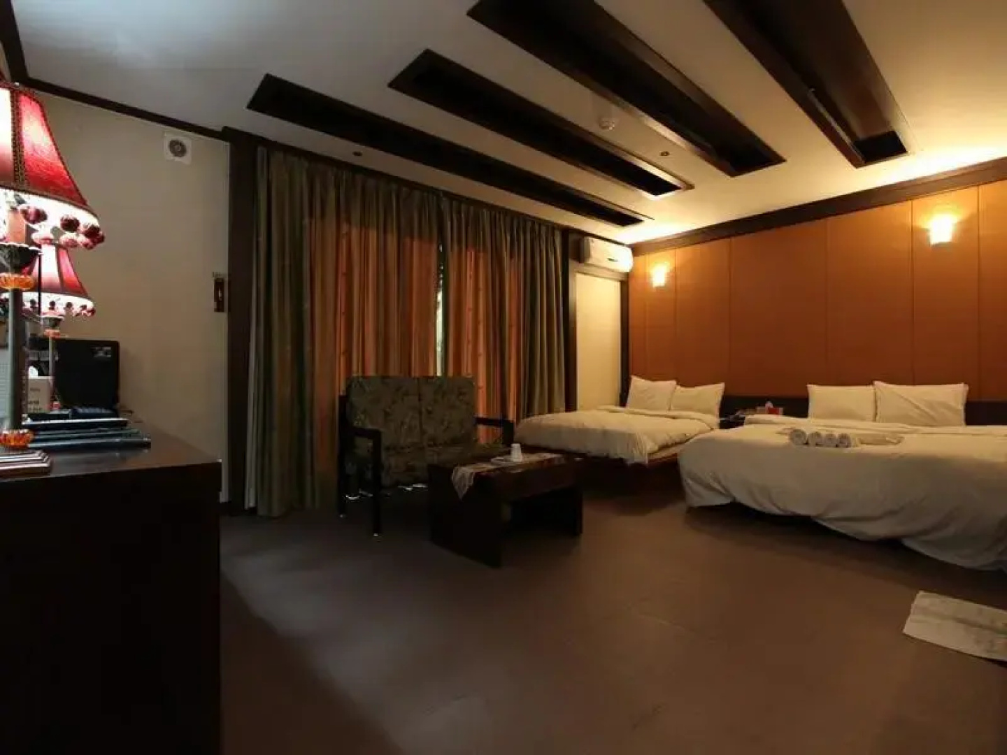 WeolmoonJes Hotel
