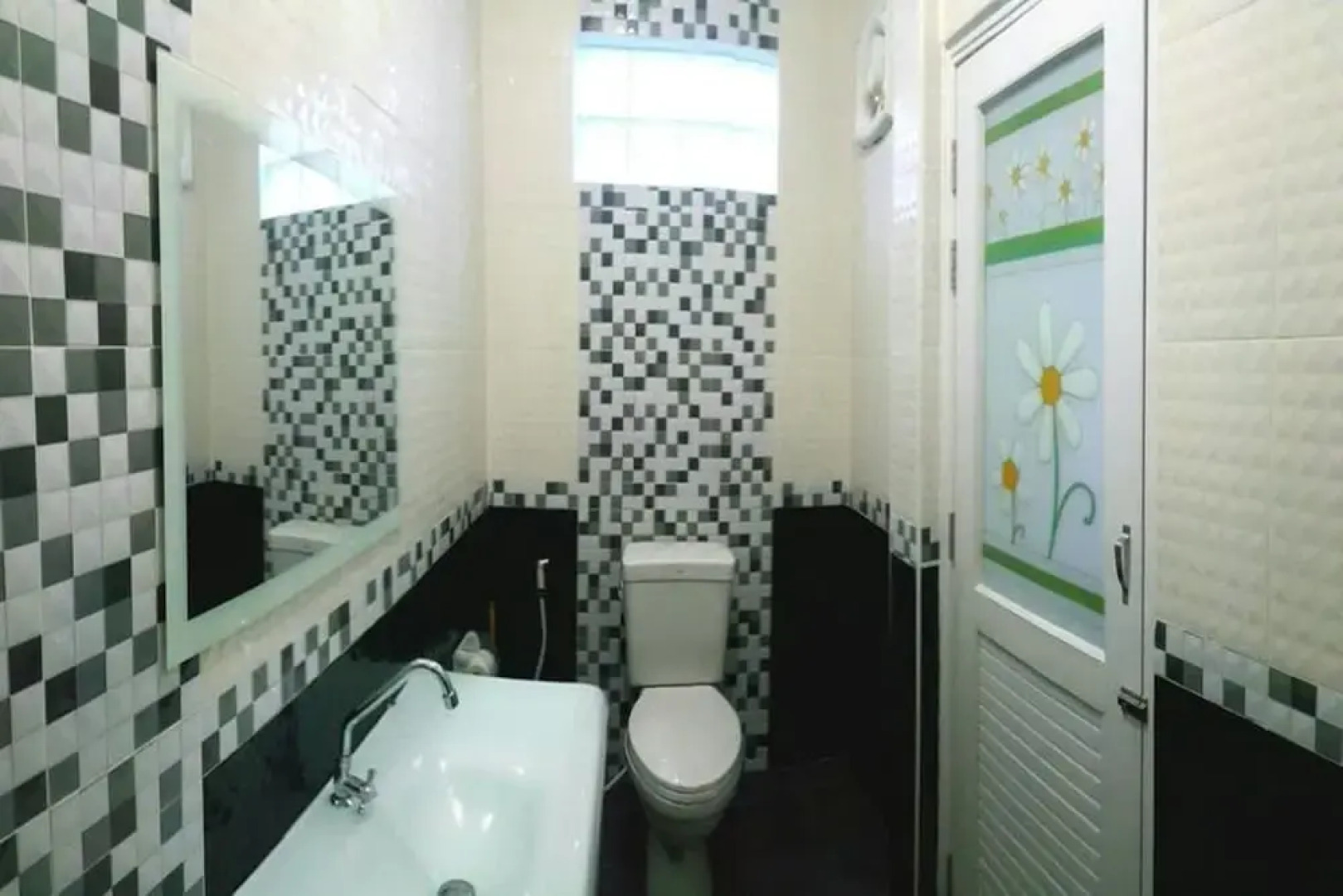 Rurtark Rukturr@8Riew