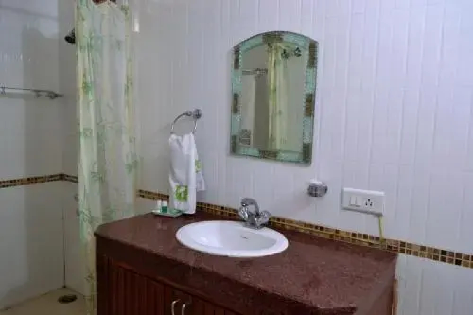 Hotel Whitemushroom Kasauli