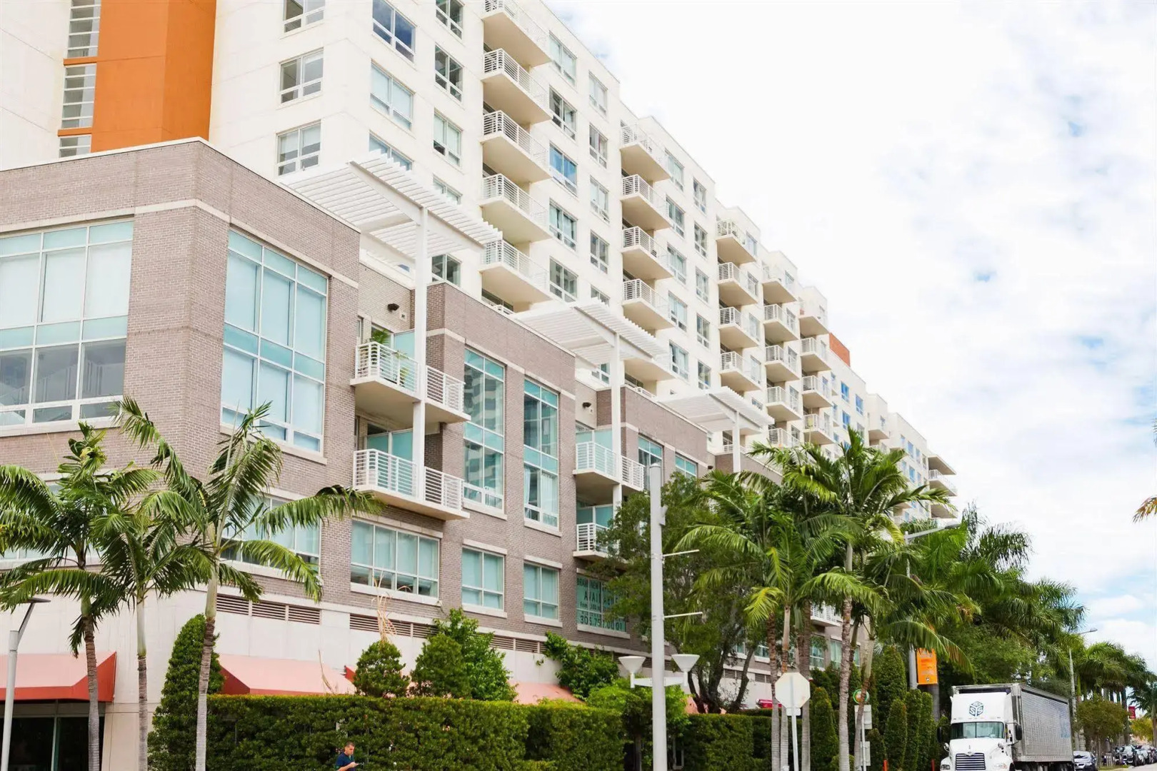 Design District Midtown Apartments by NUOVO