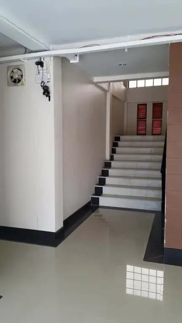 Diamond Place