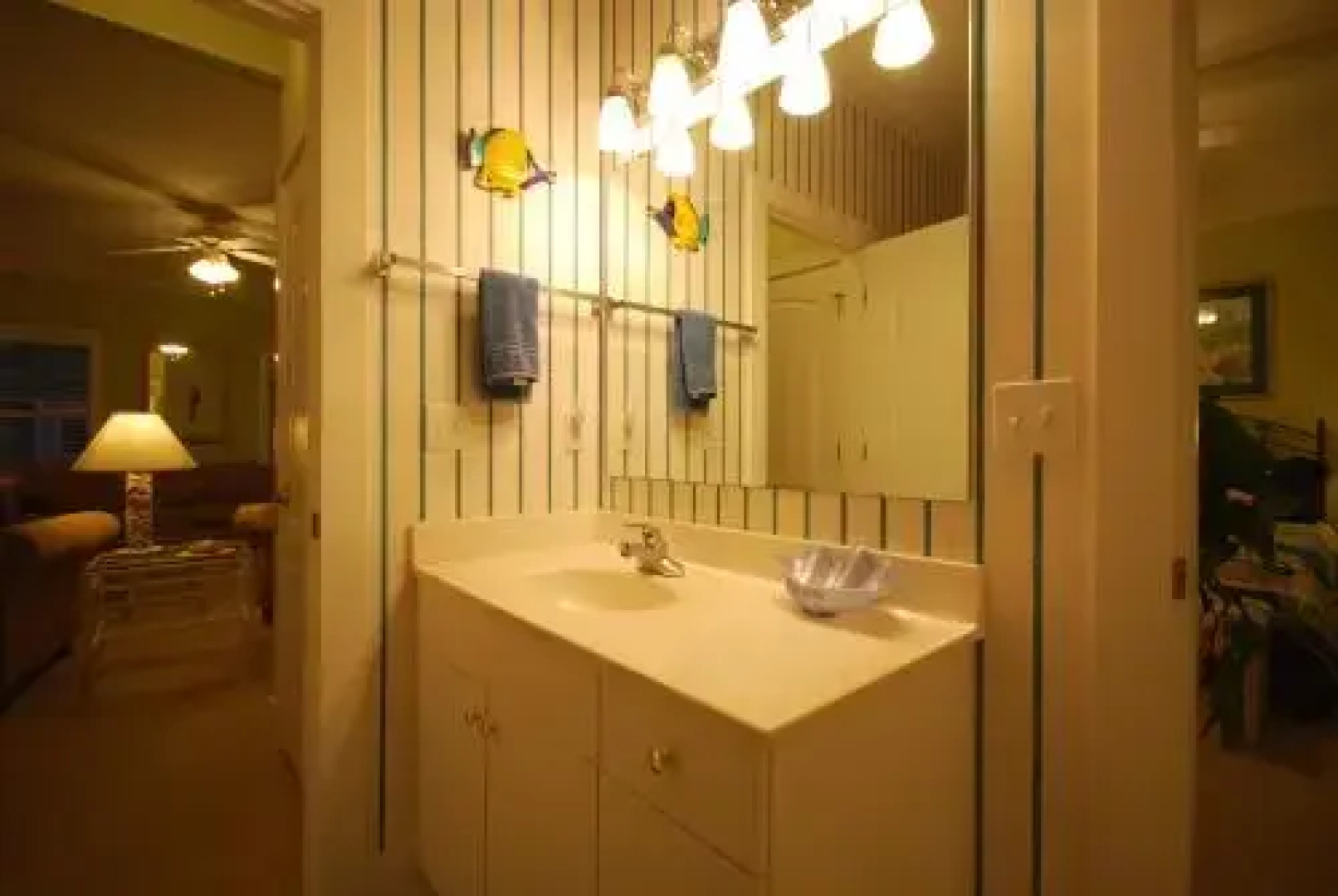Parrot-Dise 13AU - 1 Br Condo