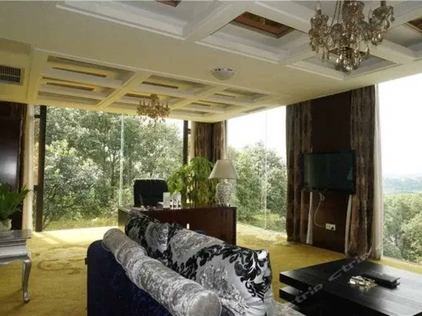 Hongqi Hotel