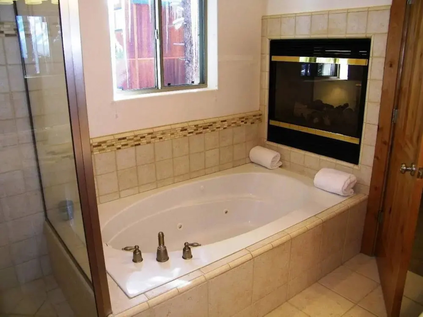 Casa Angora by Lake Tahoe Accommodations
