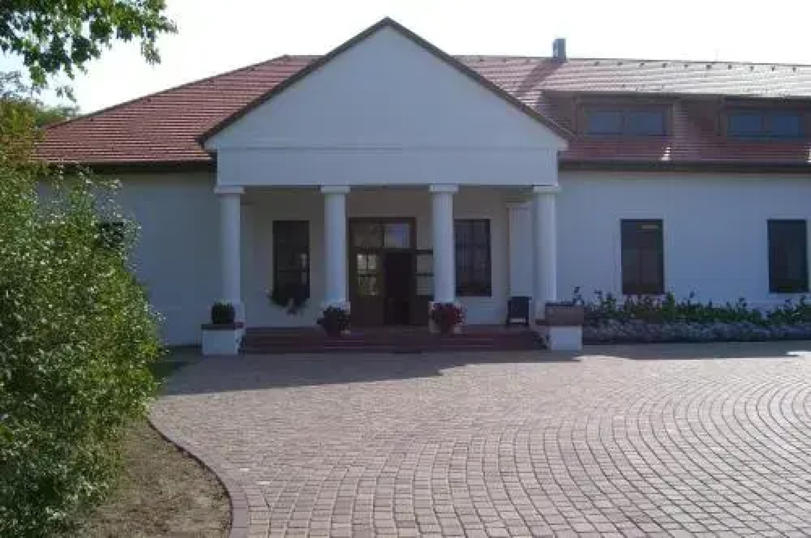 Sarlospuszta Club Hotel