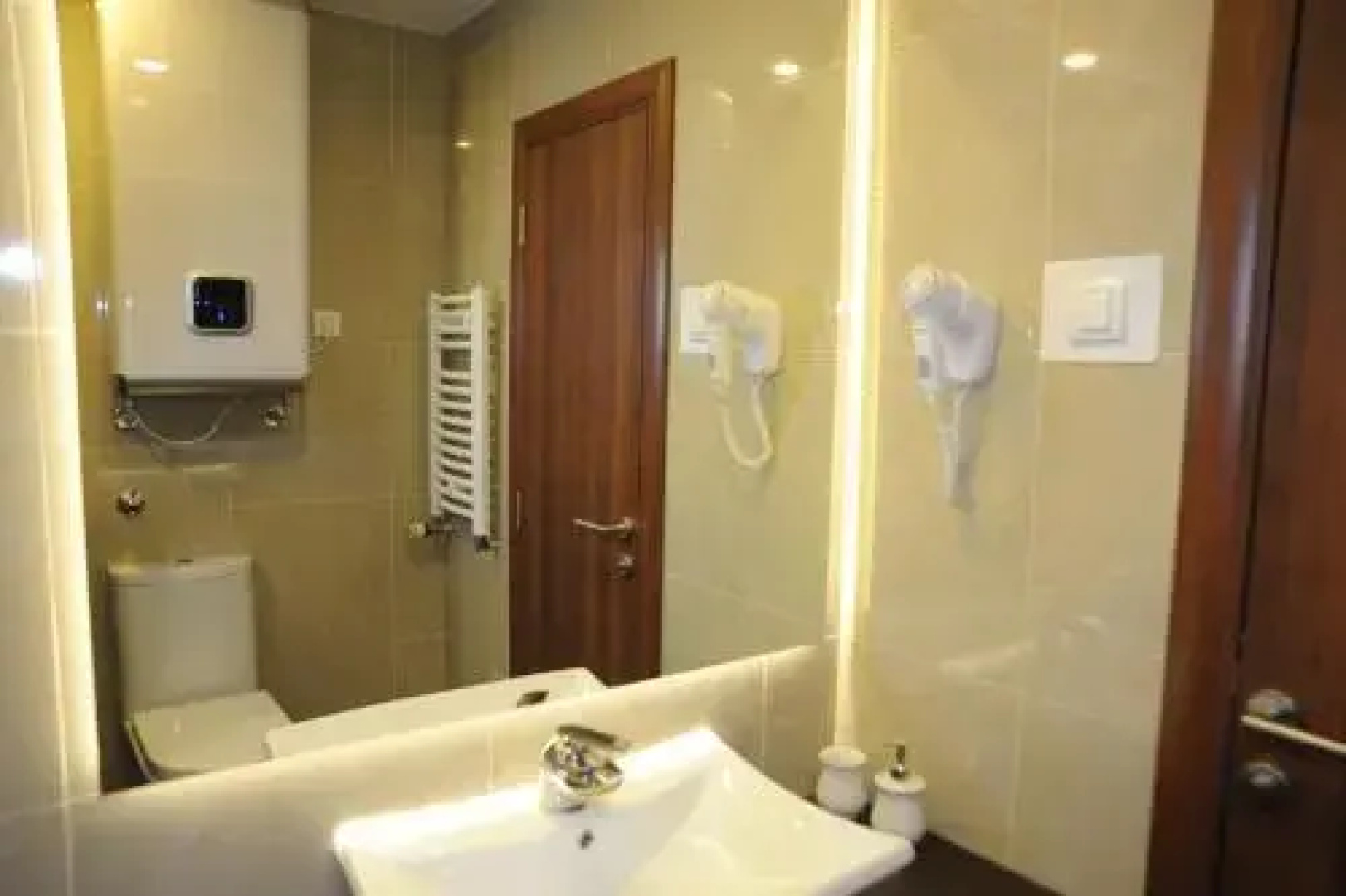Gala Luxury Suites