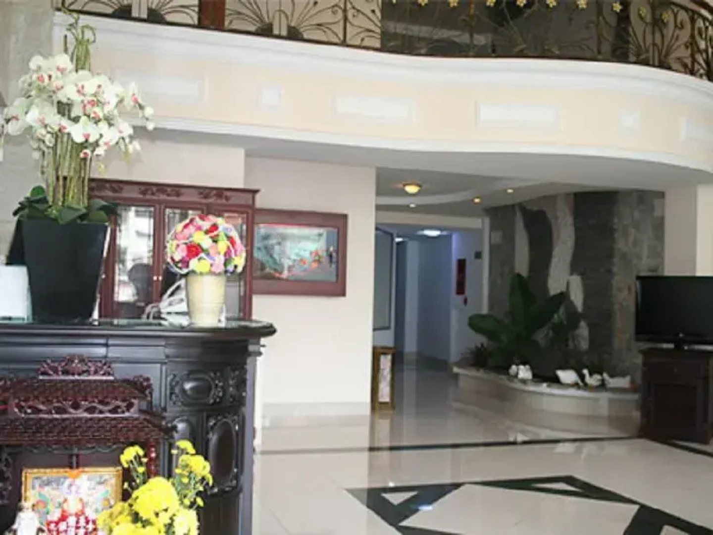 Song Nhat Hotel