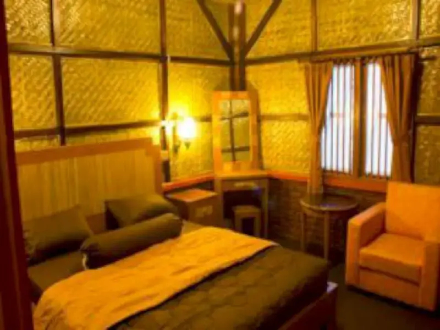 Sawung Gawir Restaurant and Bungalow Ciwidey