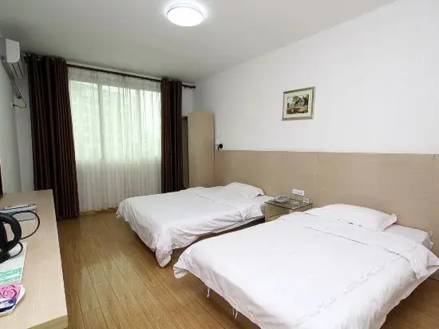 Penglai Business Hotel