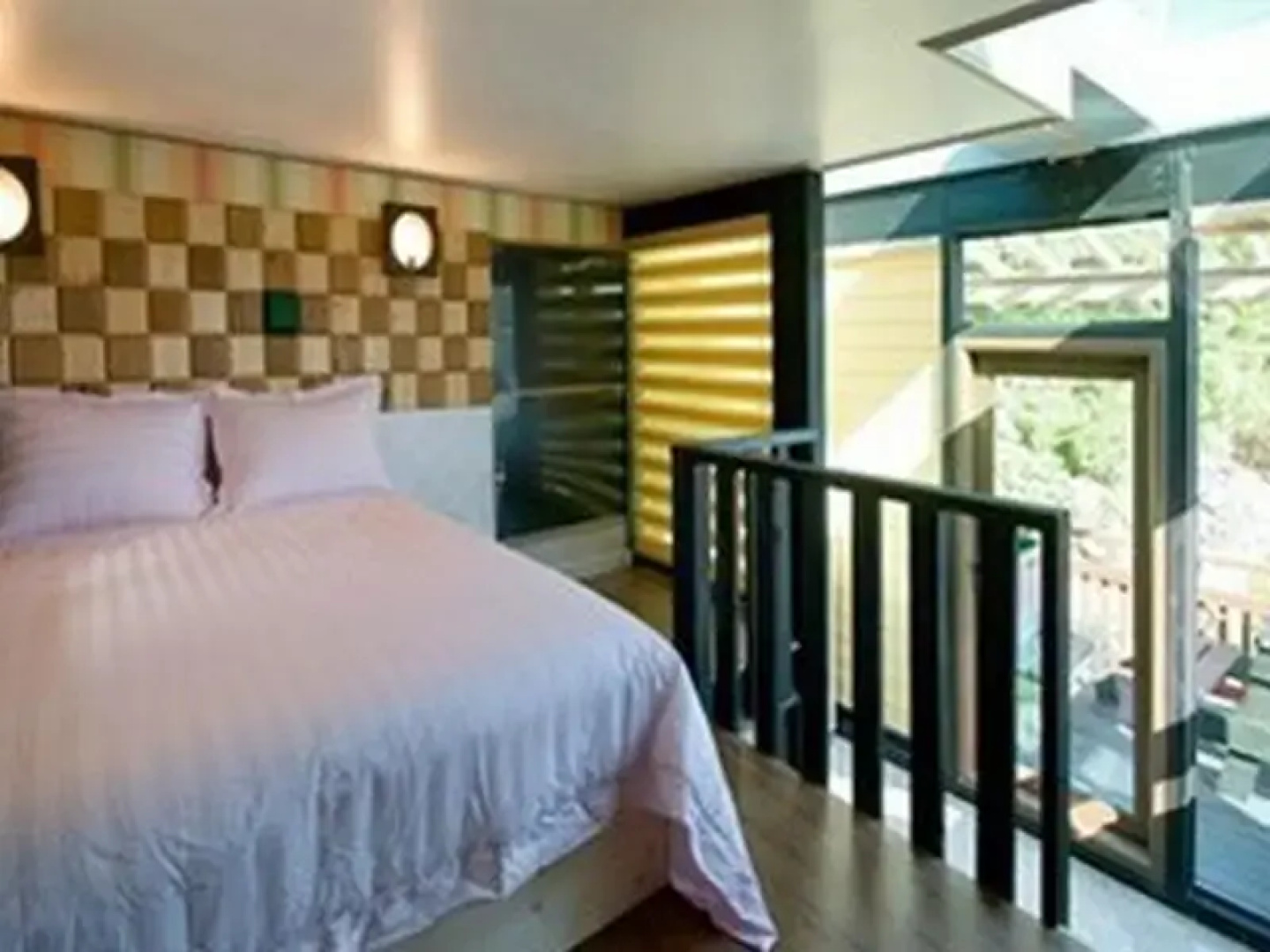 Sea and Valley Pension