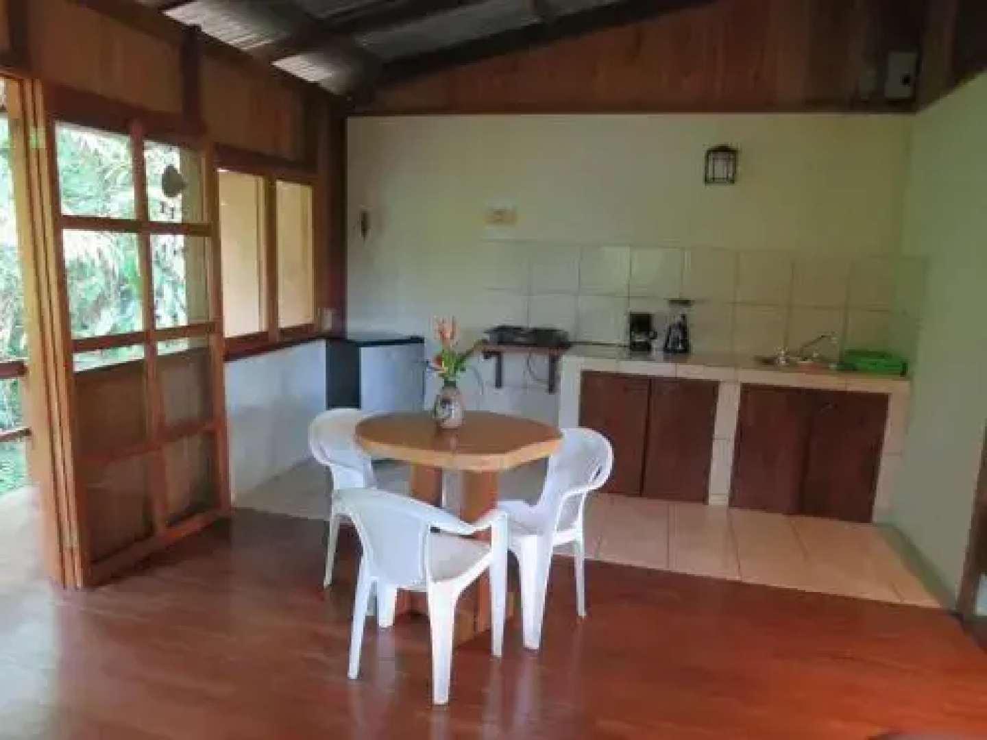 Cabañas Bajo Bosque Drake