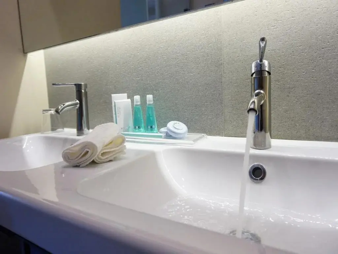 Tiamo Secrets - River Beach