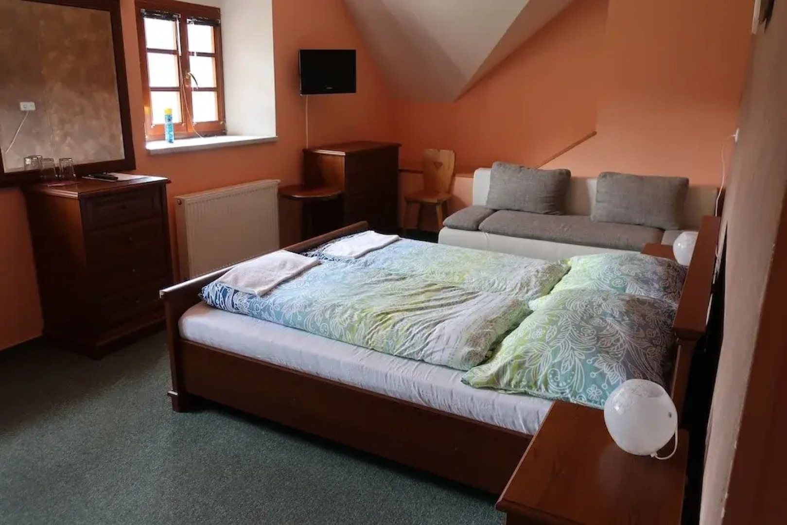 Restaurace a Penzion Kadlcuv Mlýn