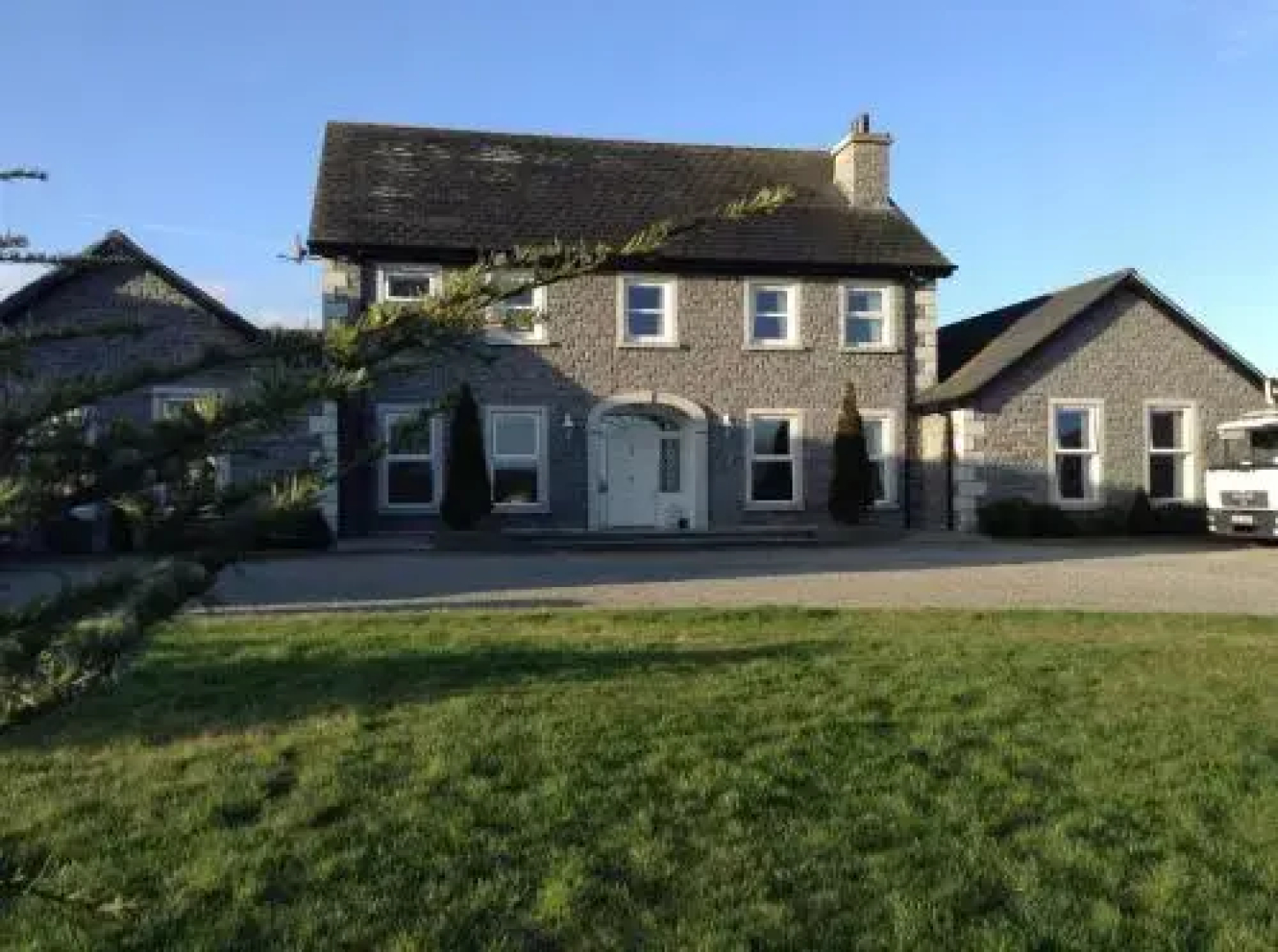 Deeside Manor