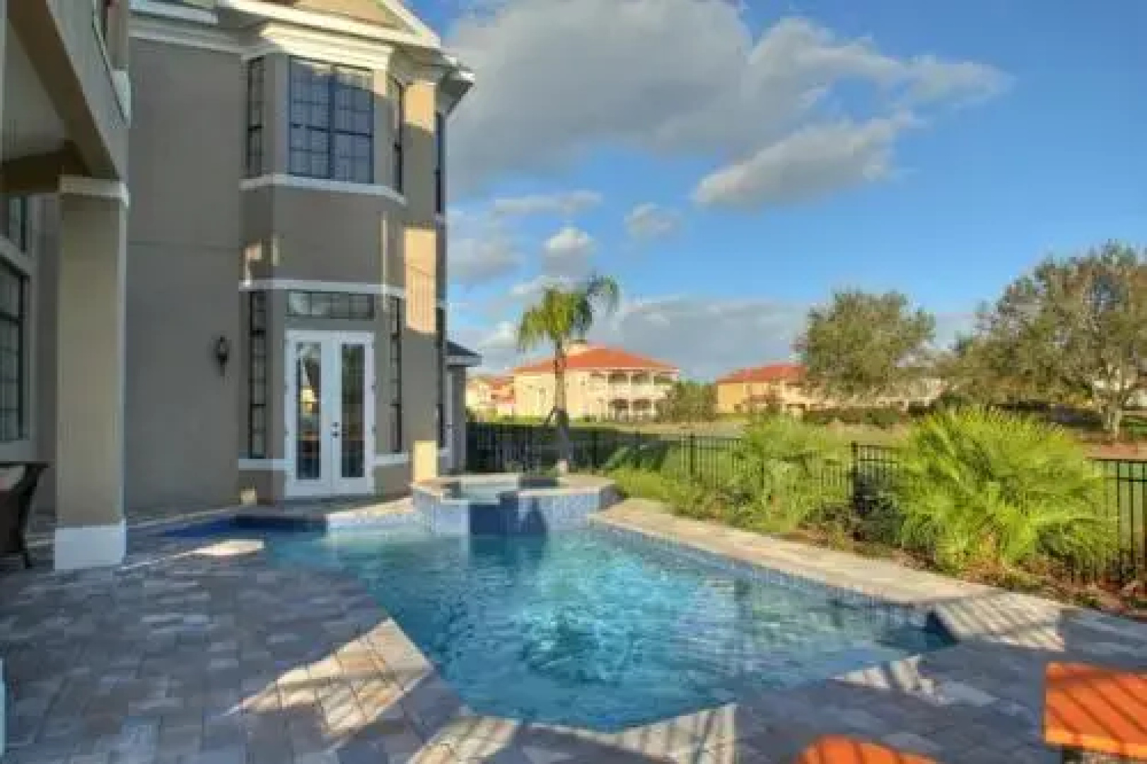 Villa W069 Lovely Spacious Pool Deck