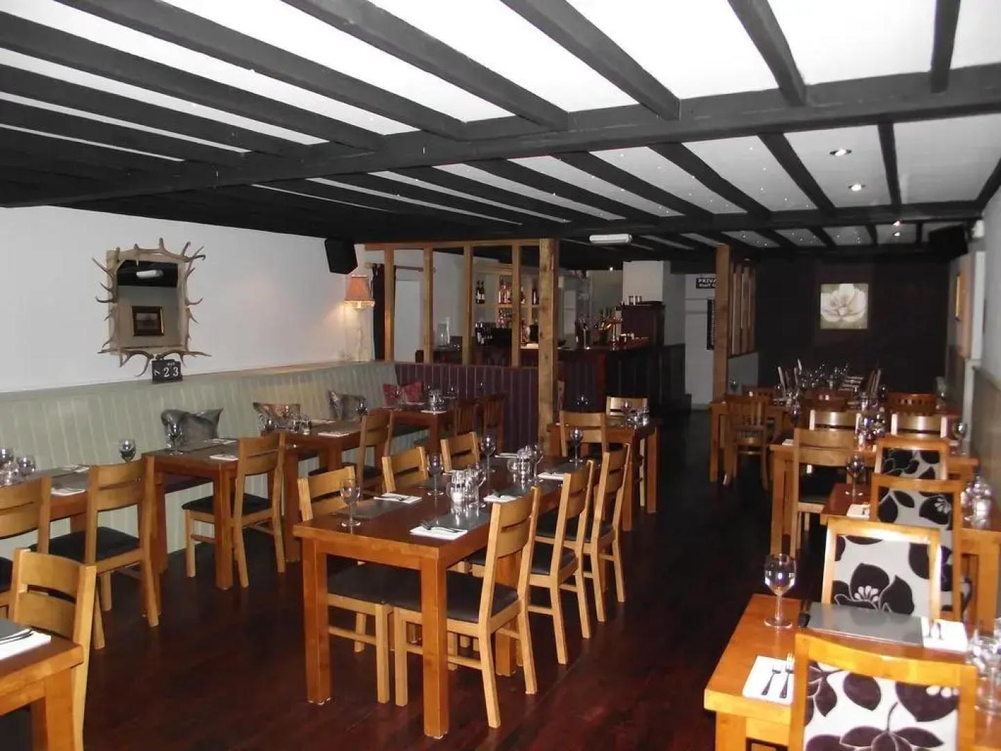 Horse and Groom Hotel