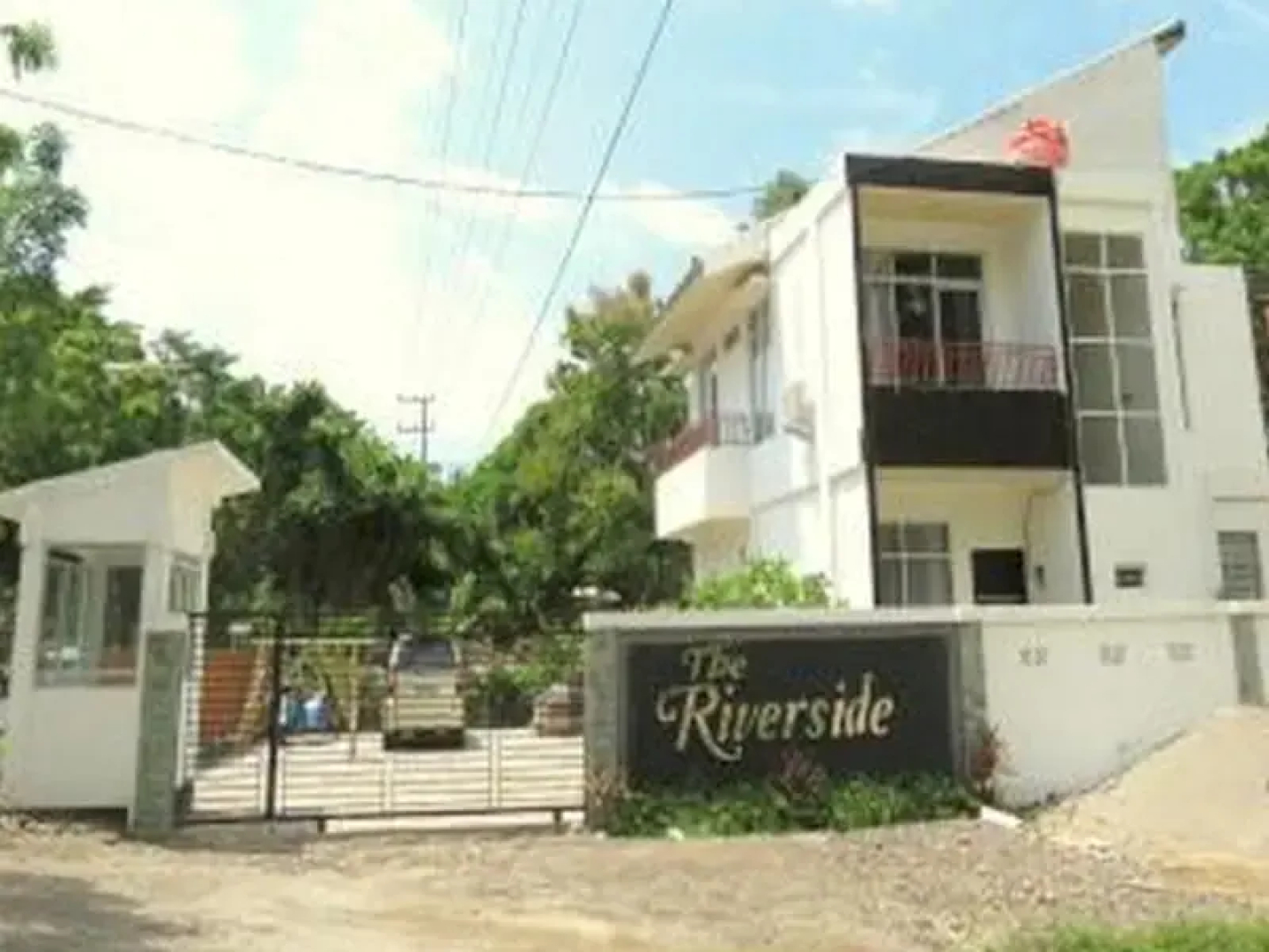 The Riverside Villas