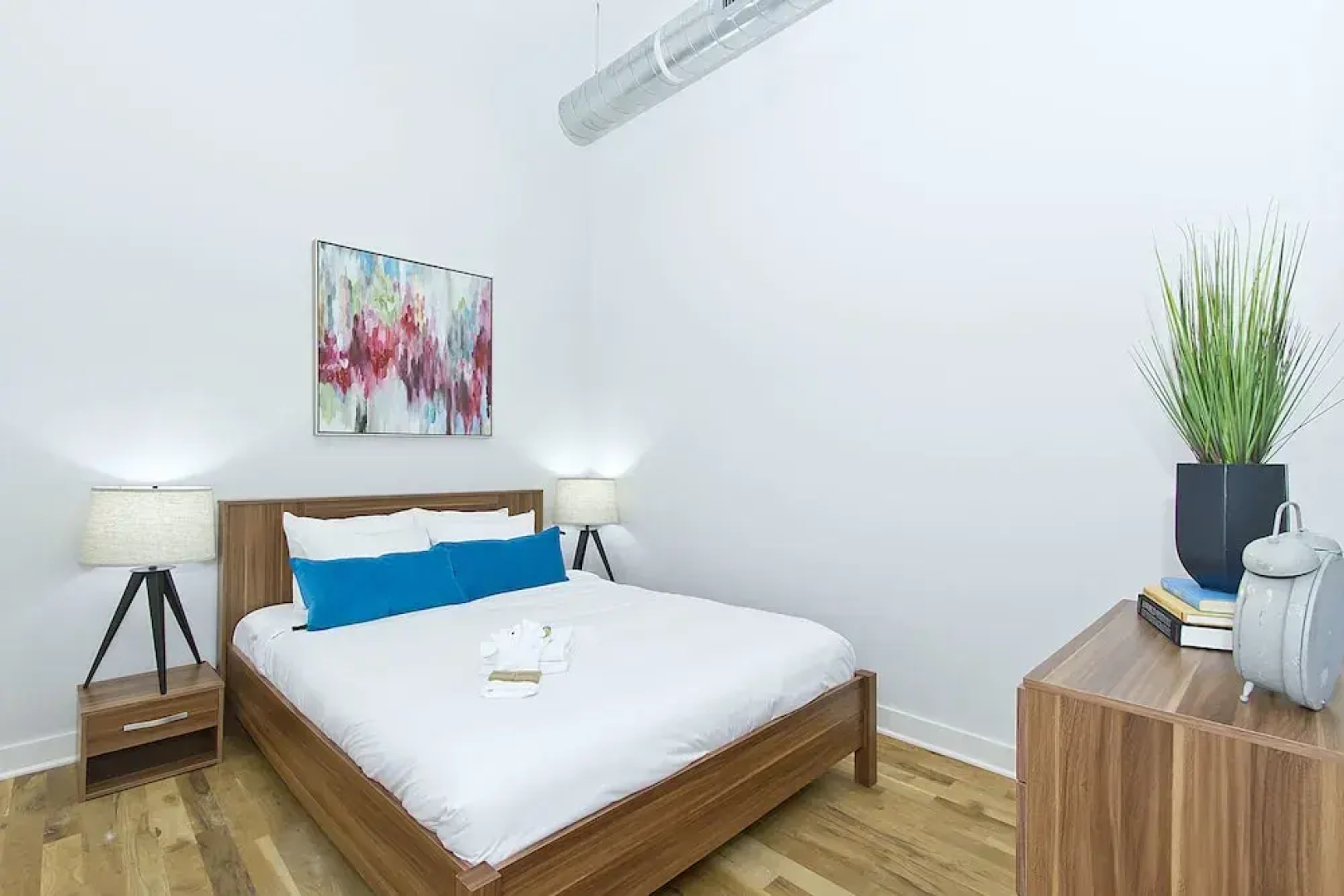 Sophisticated 1BR in Wicker Park by Sonder