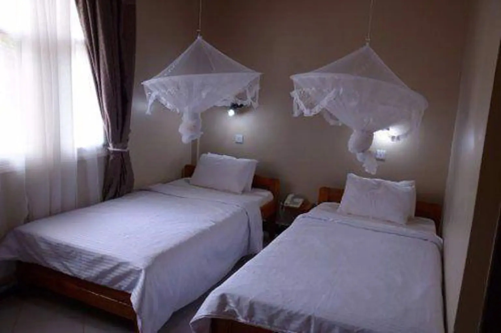 Mahale Classic Lodge