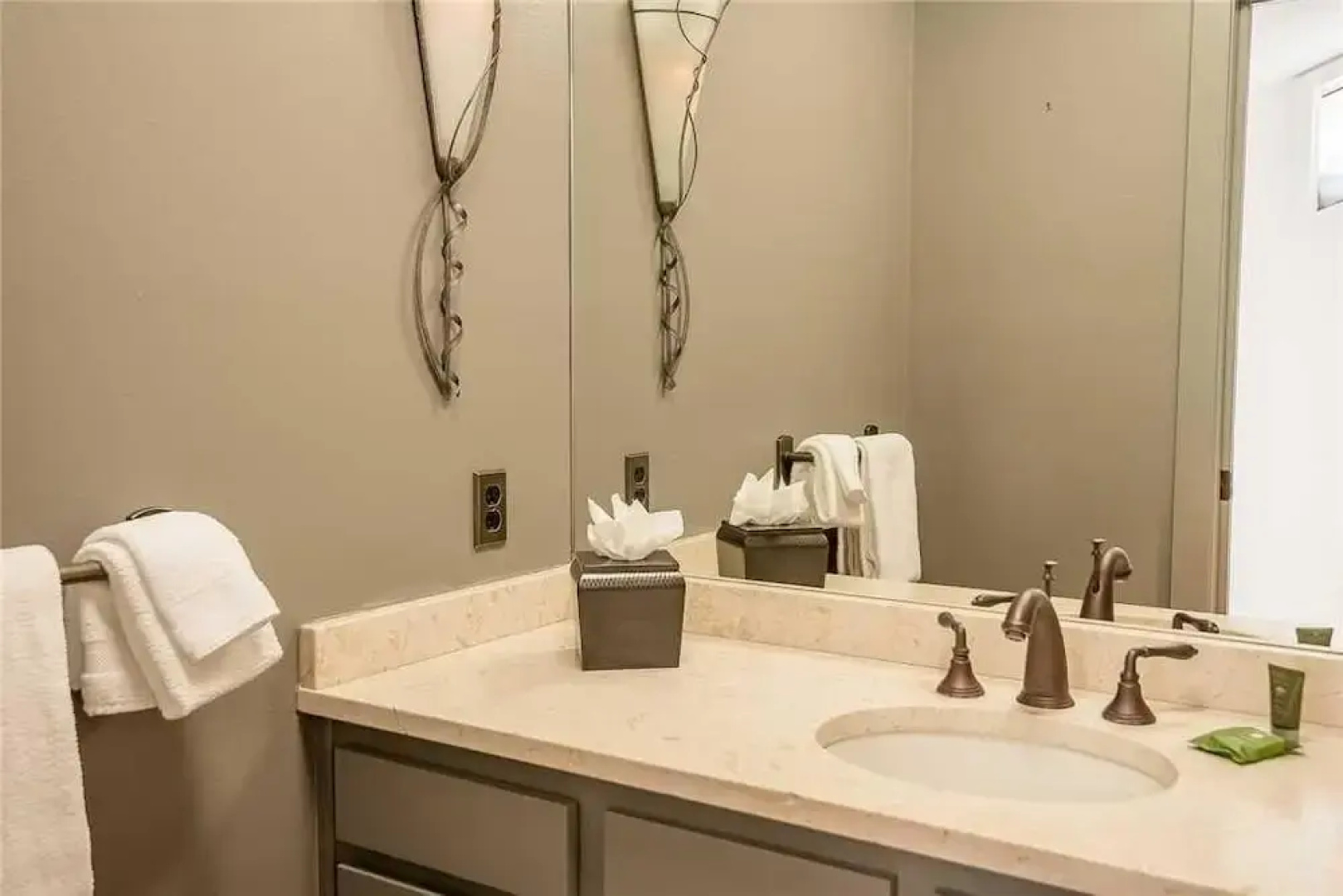 Knob Hill Ridge #1 - 2 Br Condo