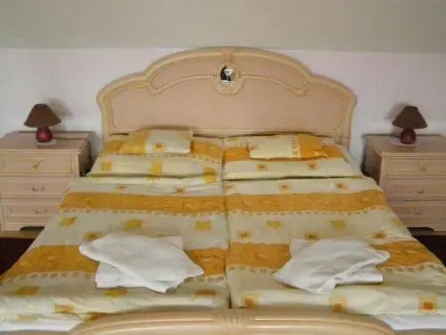 Óvár Apartman Hotel