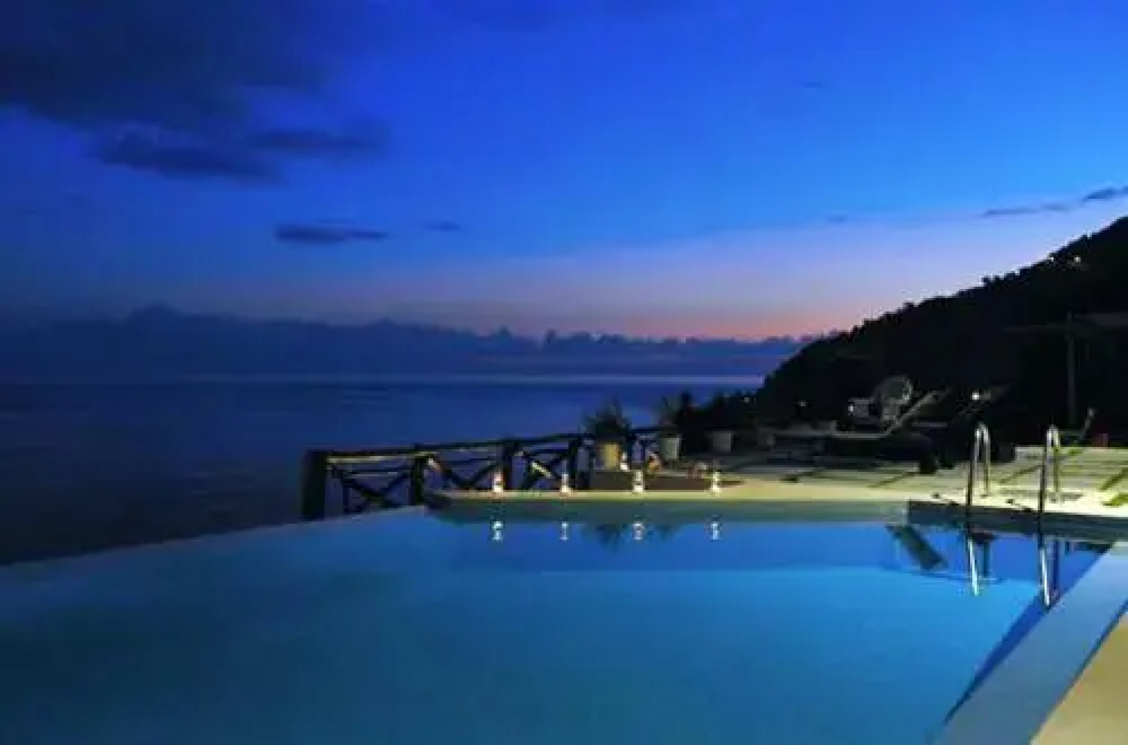 Pagliarulo Complex by Amalfivacation