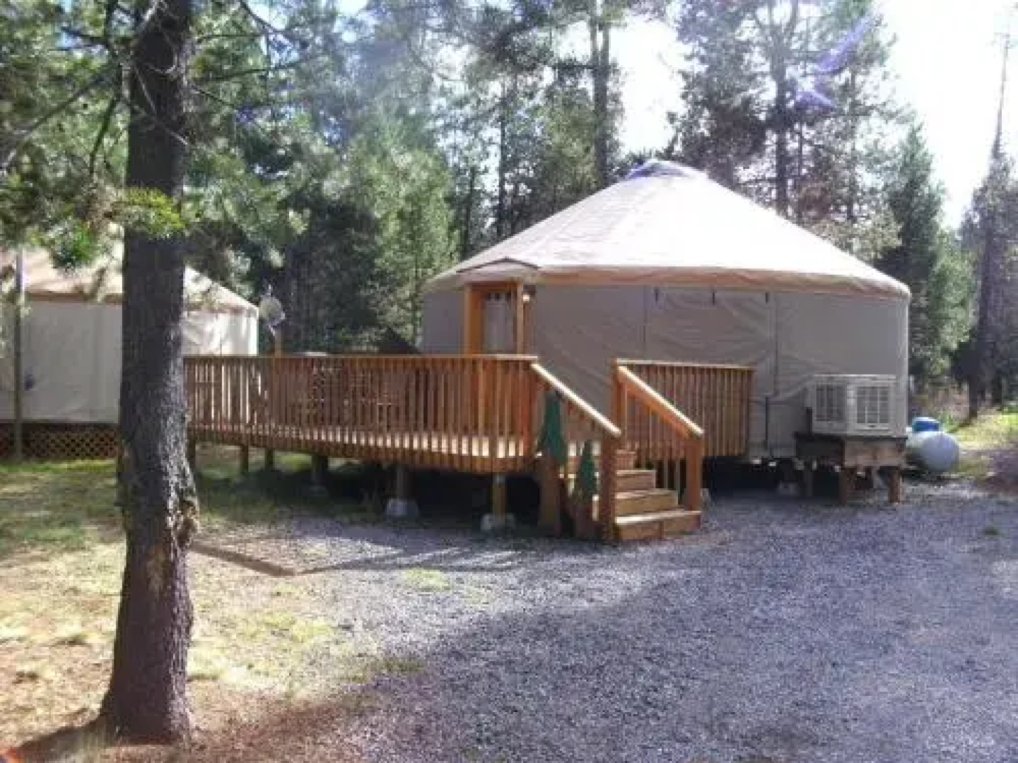 Bend-Sunriver Camping Resort 24 ft. Yurt 12