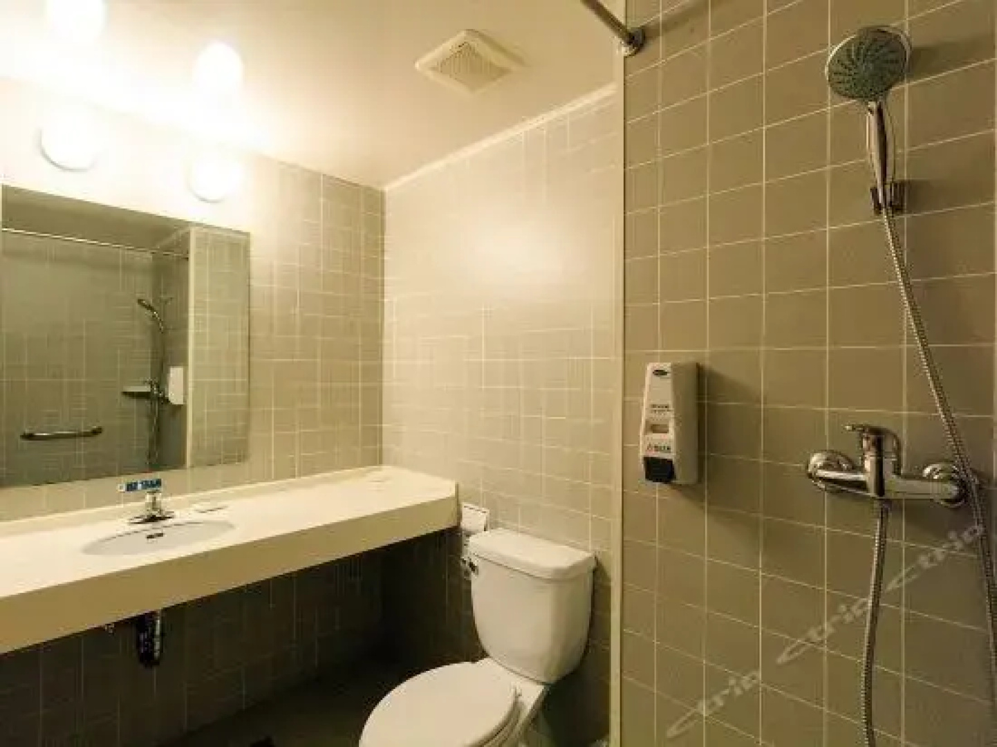 Jinjiang Inn Xinxiang Train Station