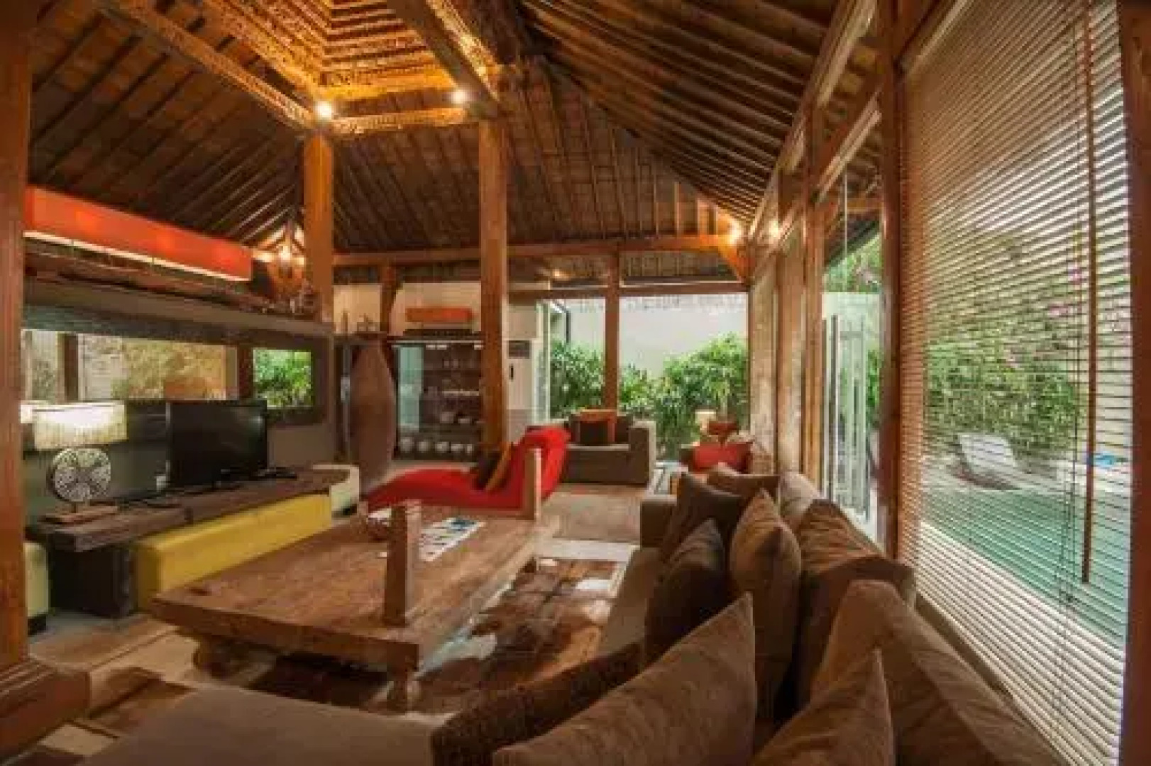 Echo Beach Residence