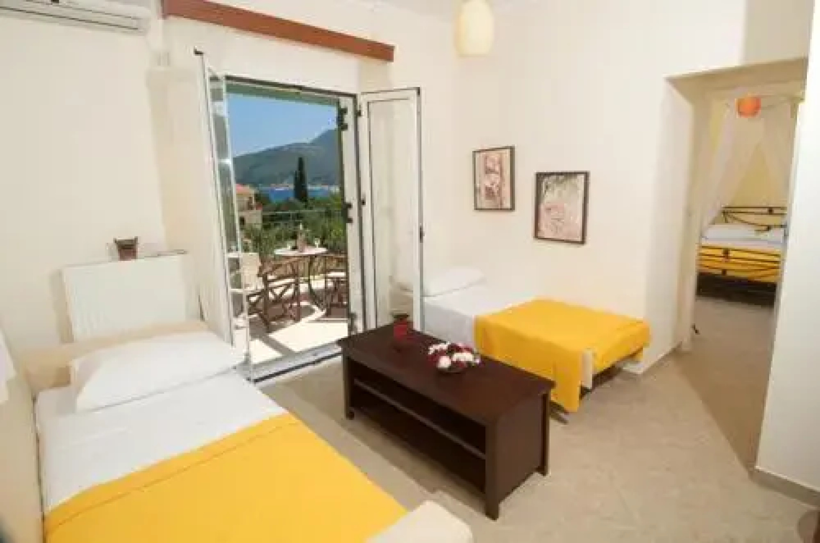 Iliachtides Villas