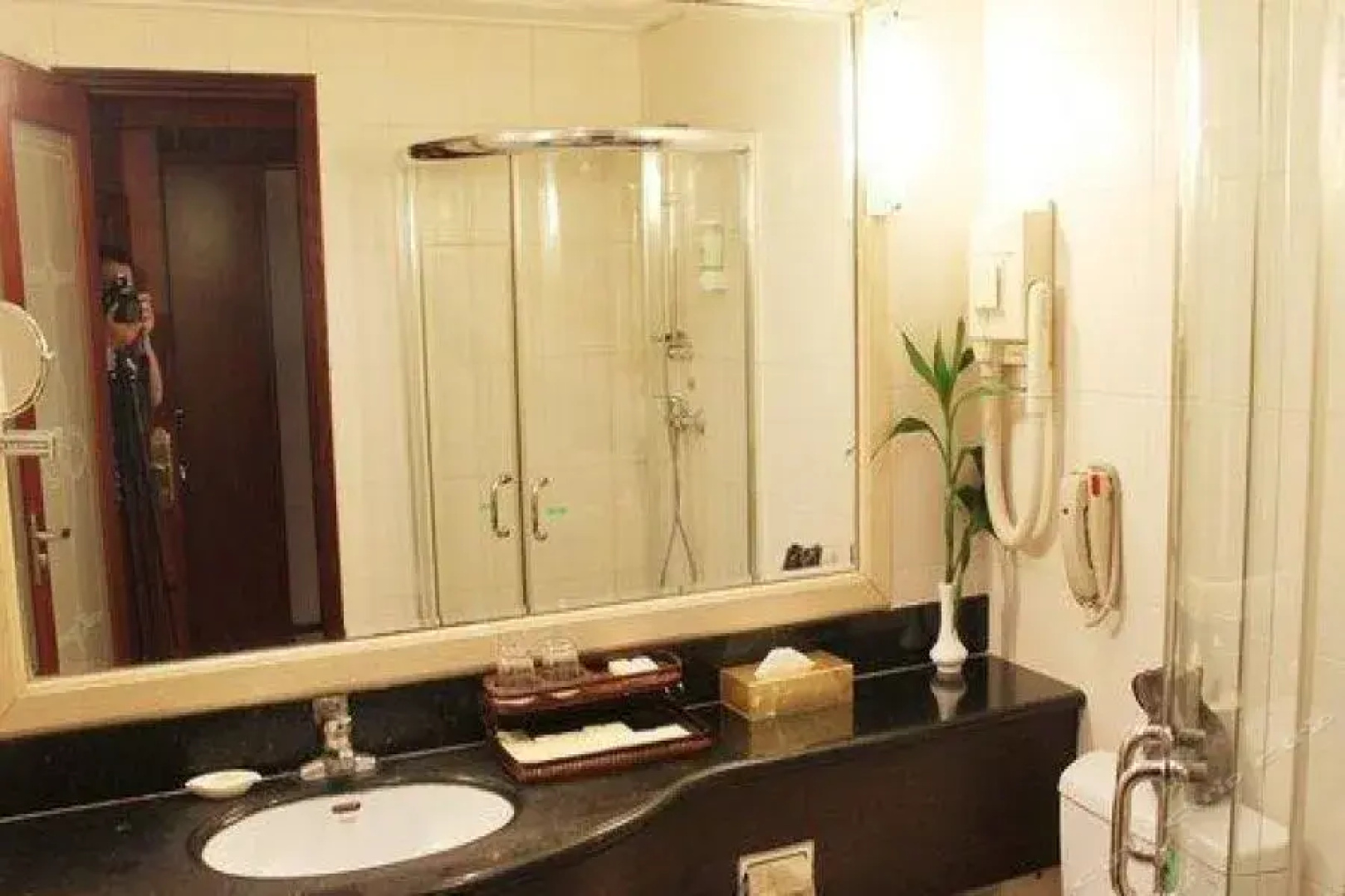Yantai New Era Hotel