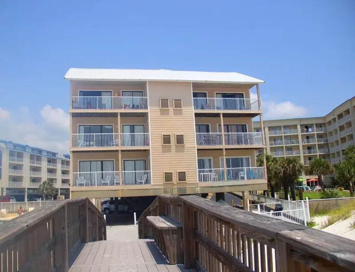 Romar Beach 301 by RedAwning