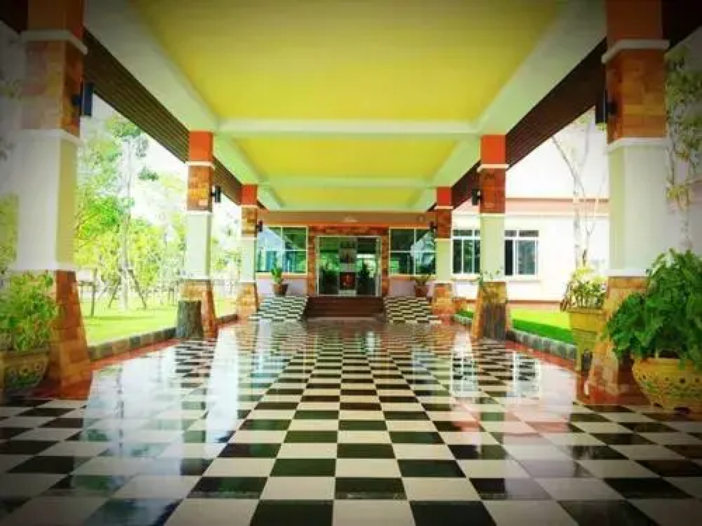 Thanasiri Hotel and Resort