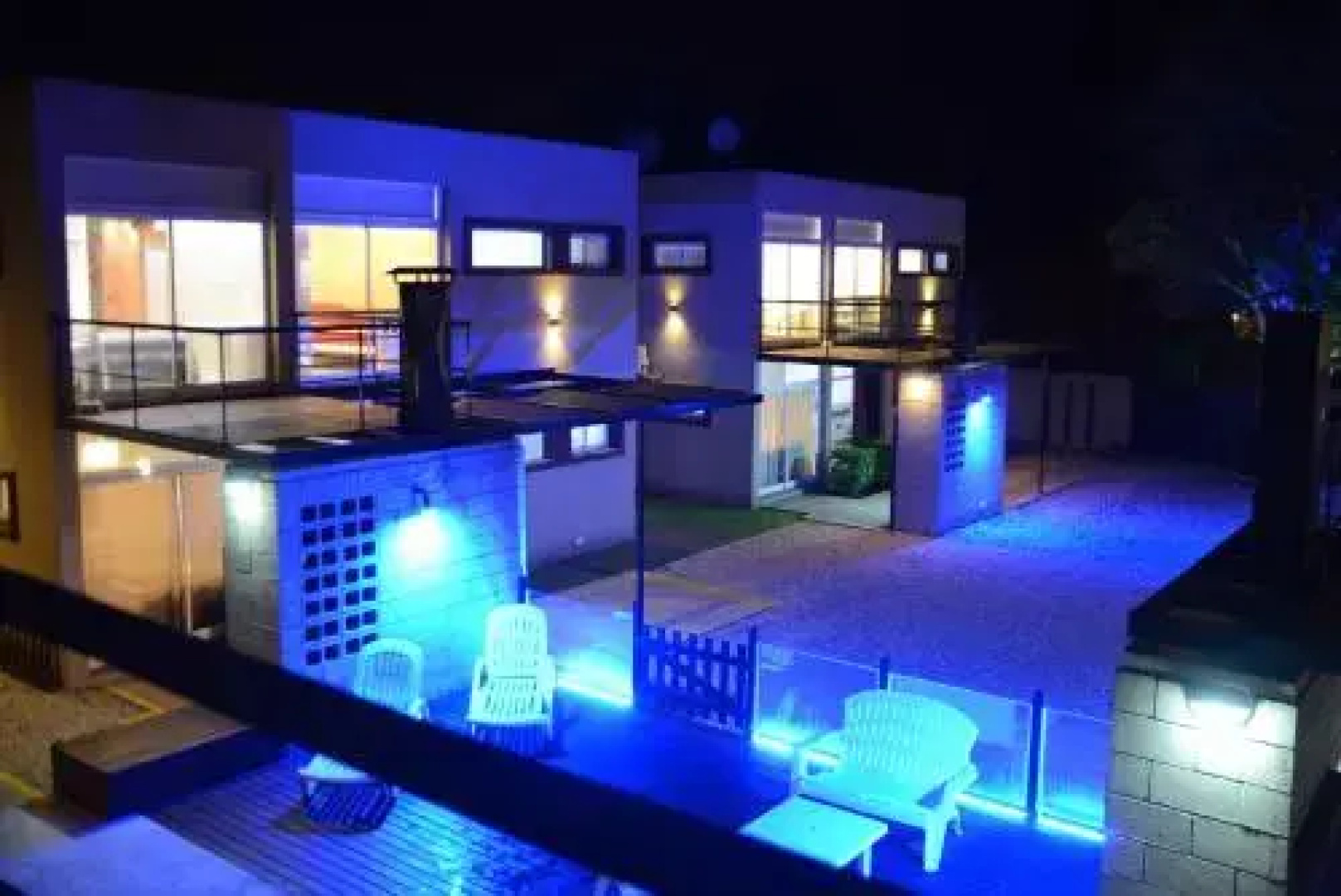 Laguna Park Duplex & Suites