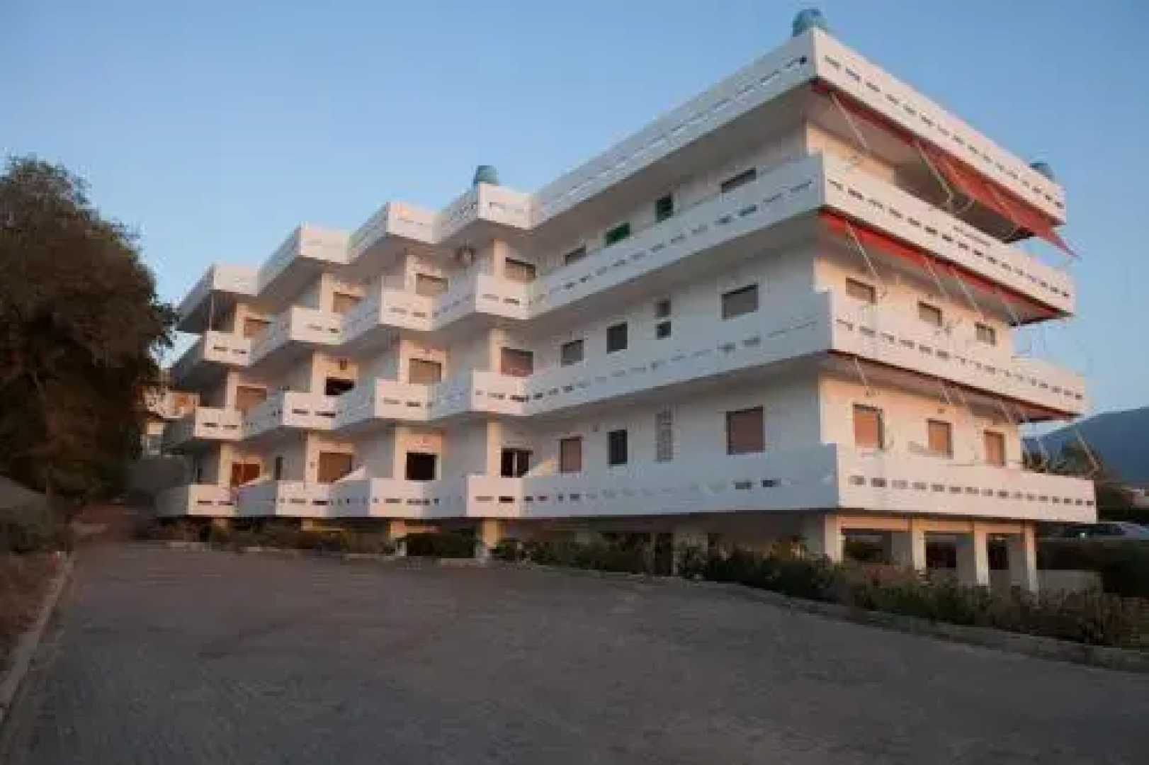 Lak Alepochori Homes