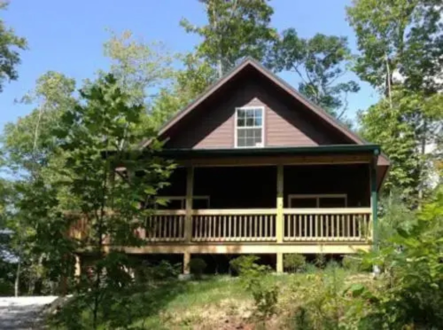 Wolf Creek Lake Cabins - Oakview Cabin