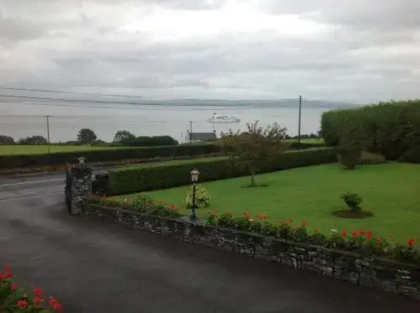 Seawater View Bed and Breakfast