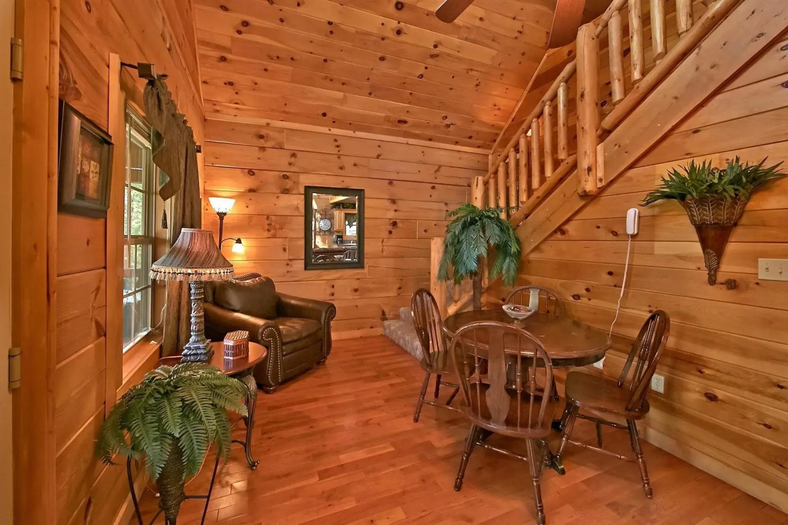 Mountain Splash 1 Br cabin by RedAwning