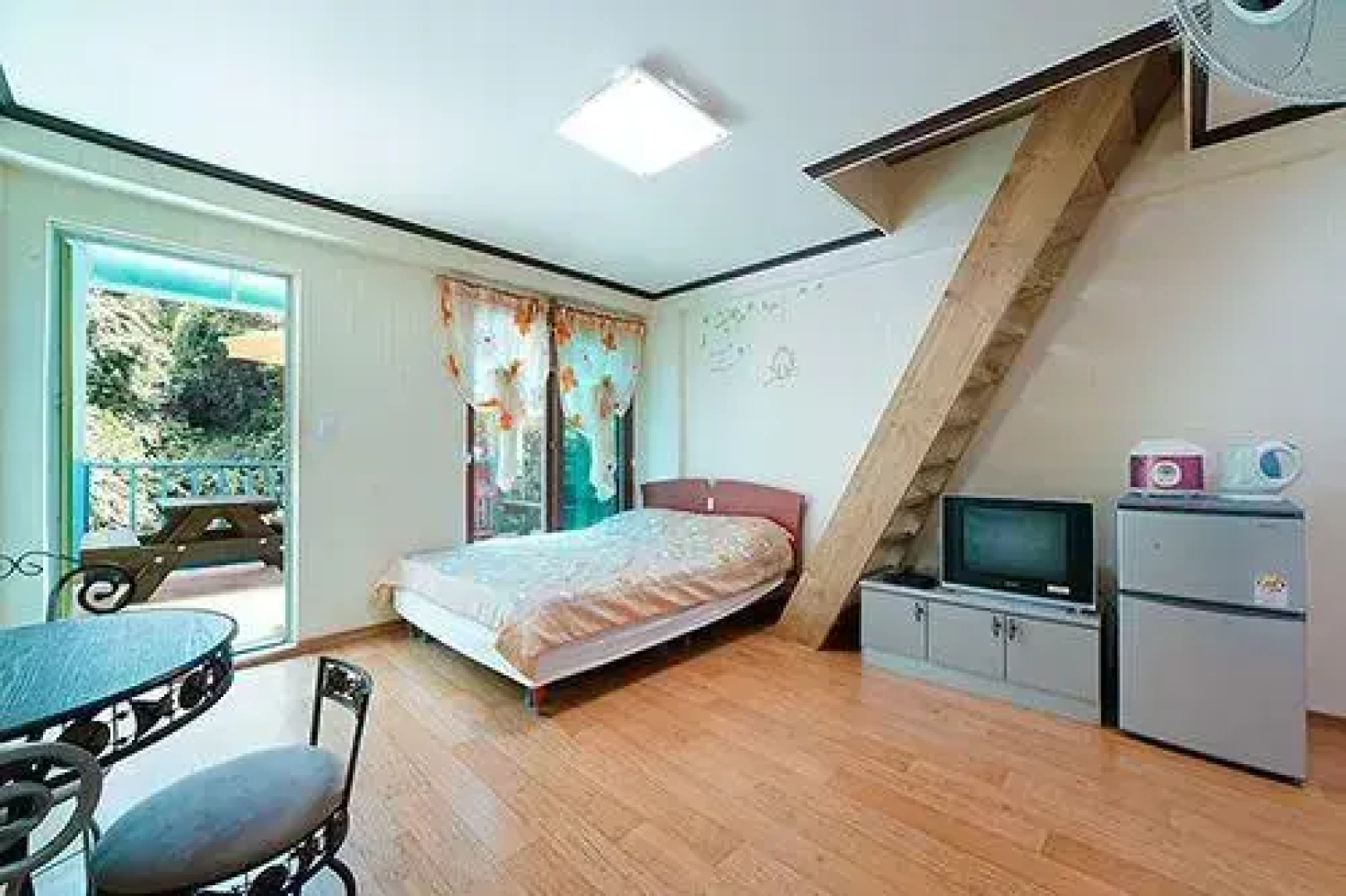 Yangpyeong Flowery Cloud Pension