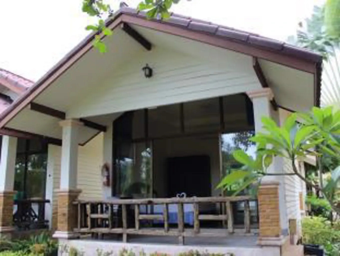 Nang Nual Beach Resort