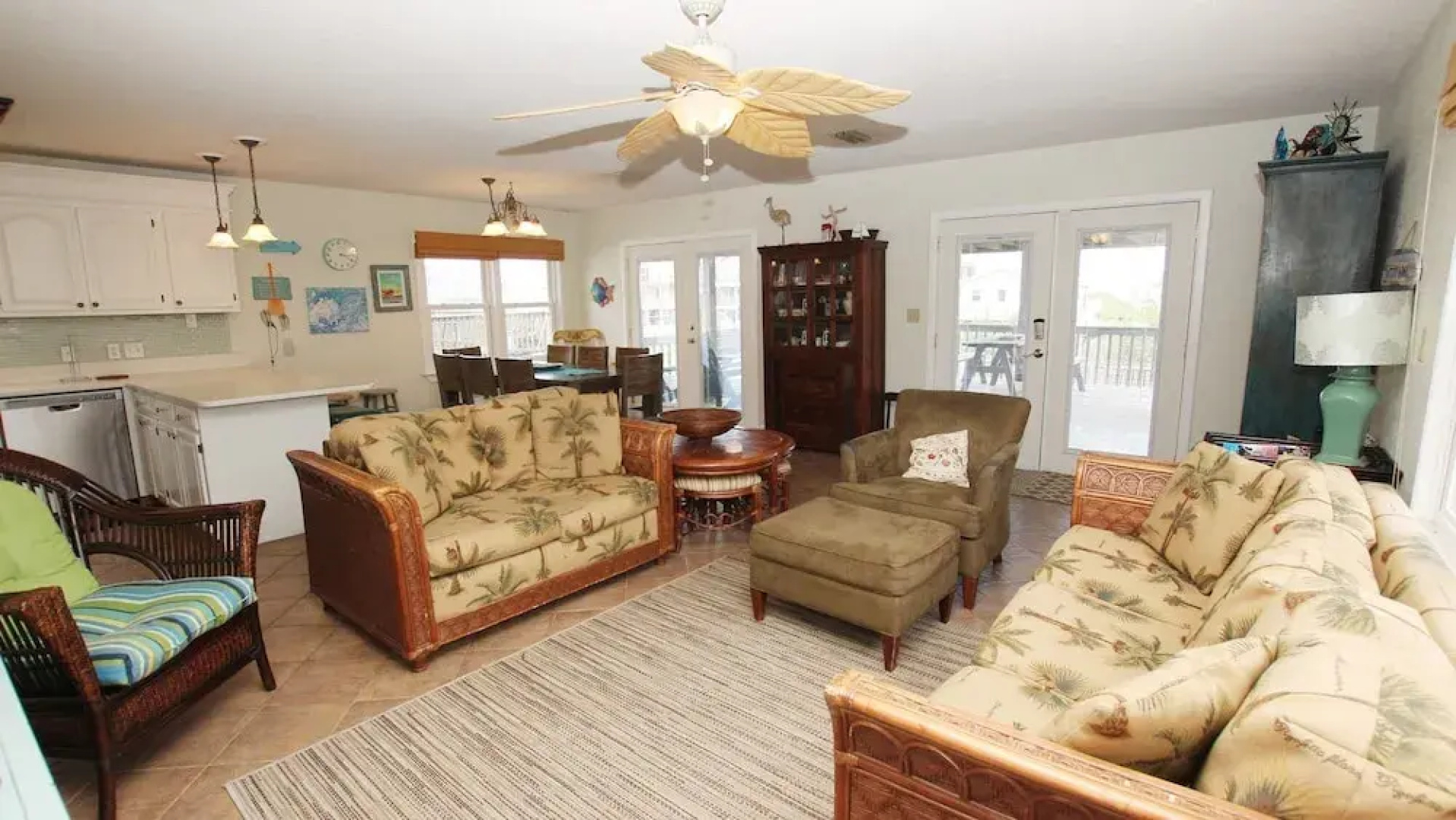 Shoebie's Hangout 4221 - 5 Br Home
