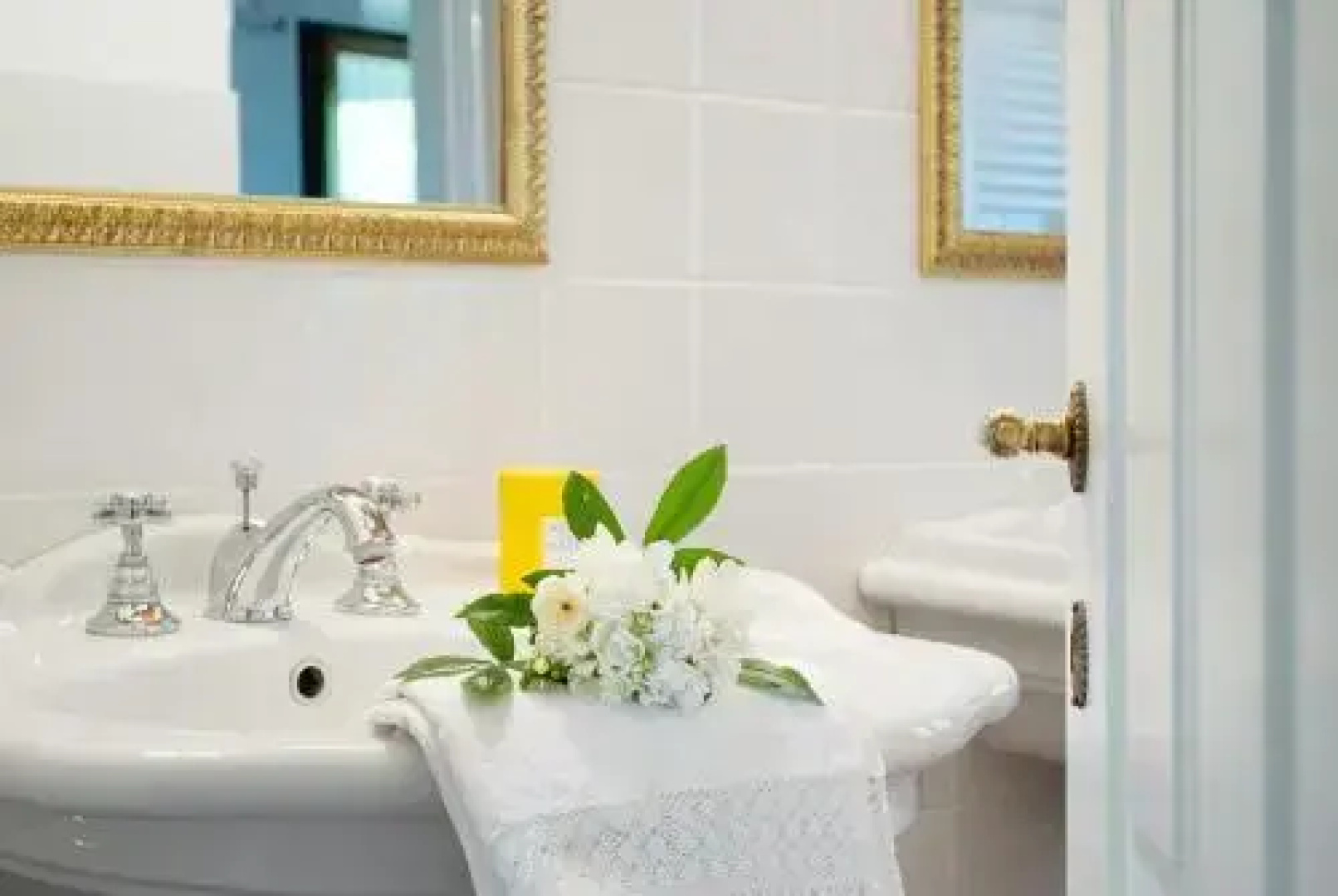 Borgo Rosso Country House B&B