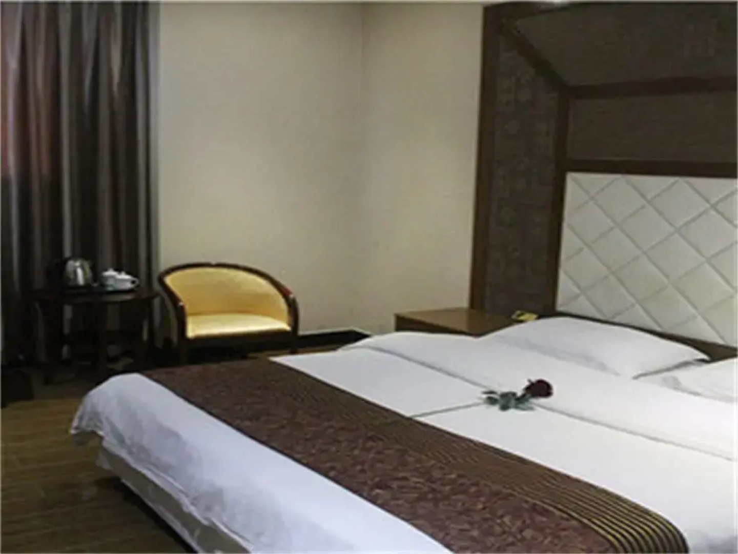 Yujing Business Hotel
