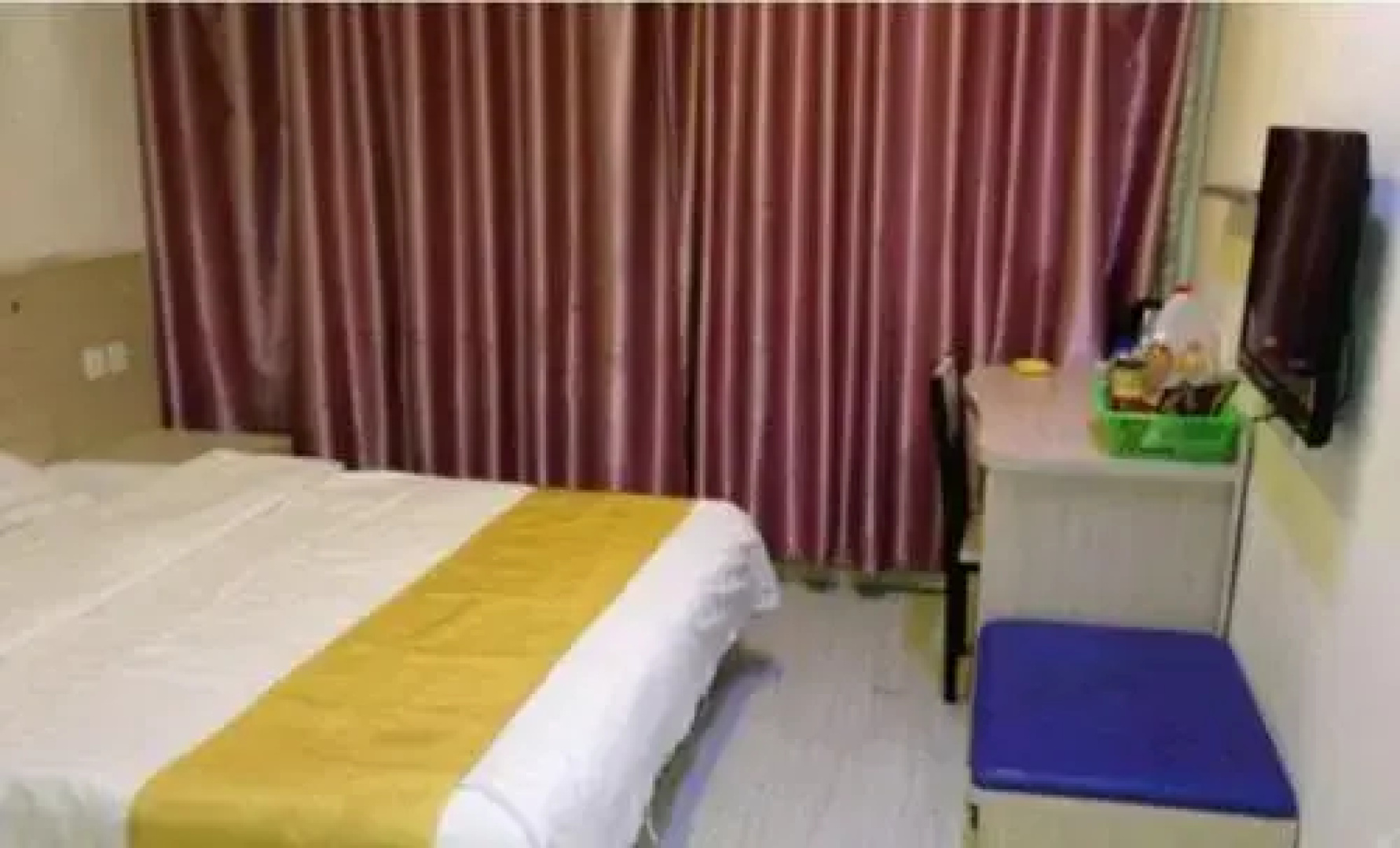 Yilv Fashion Hotel