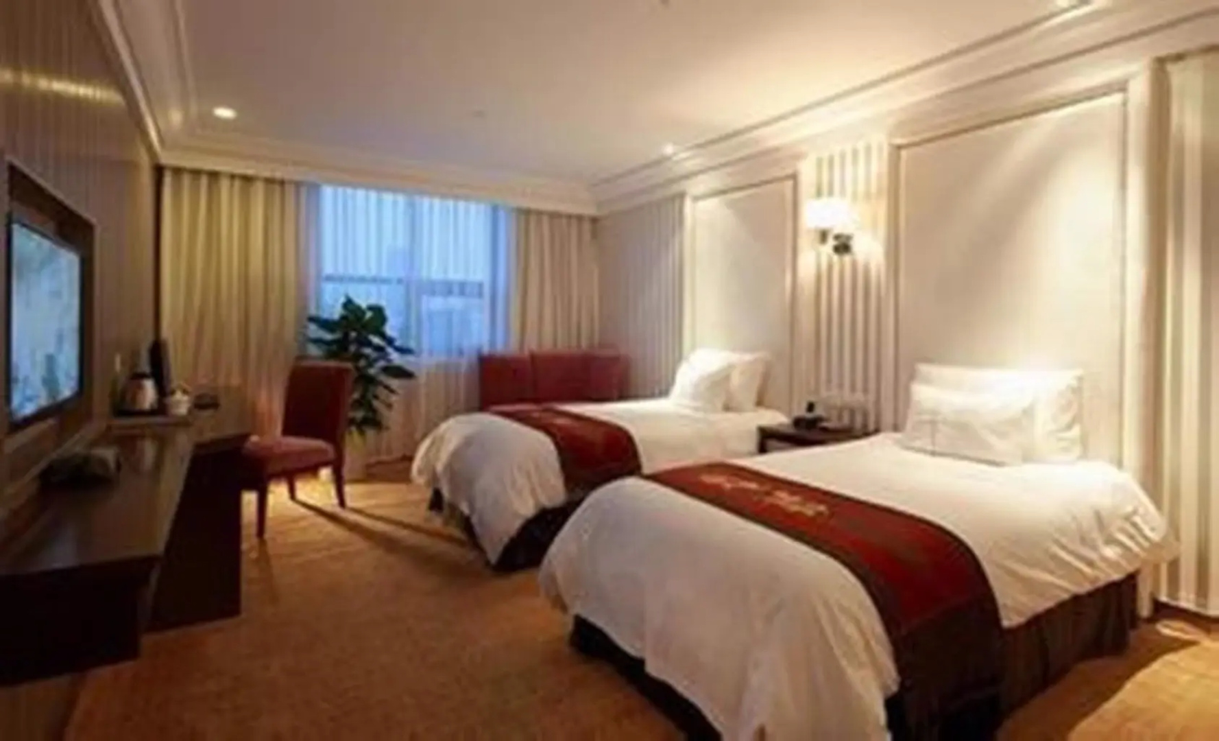 Grand Daqiao Hotel