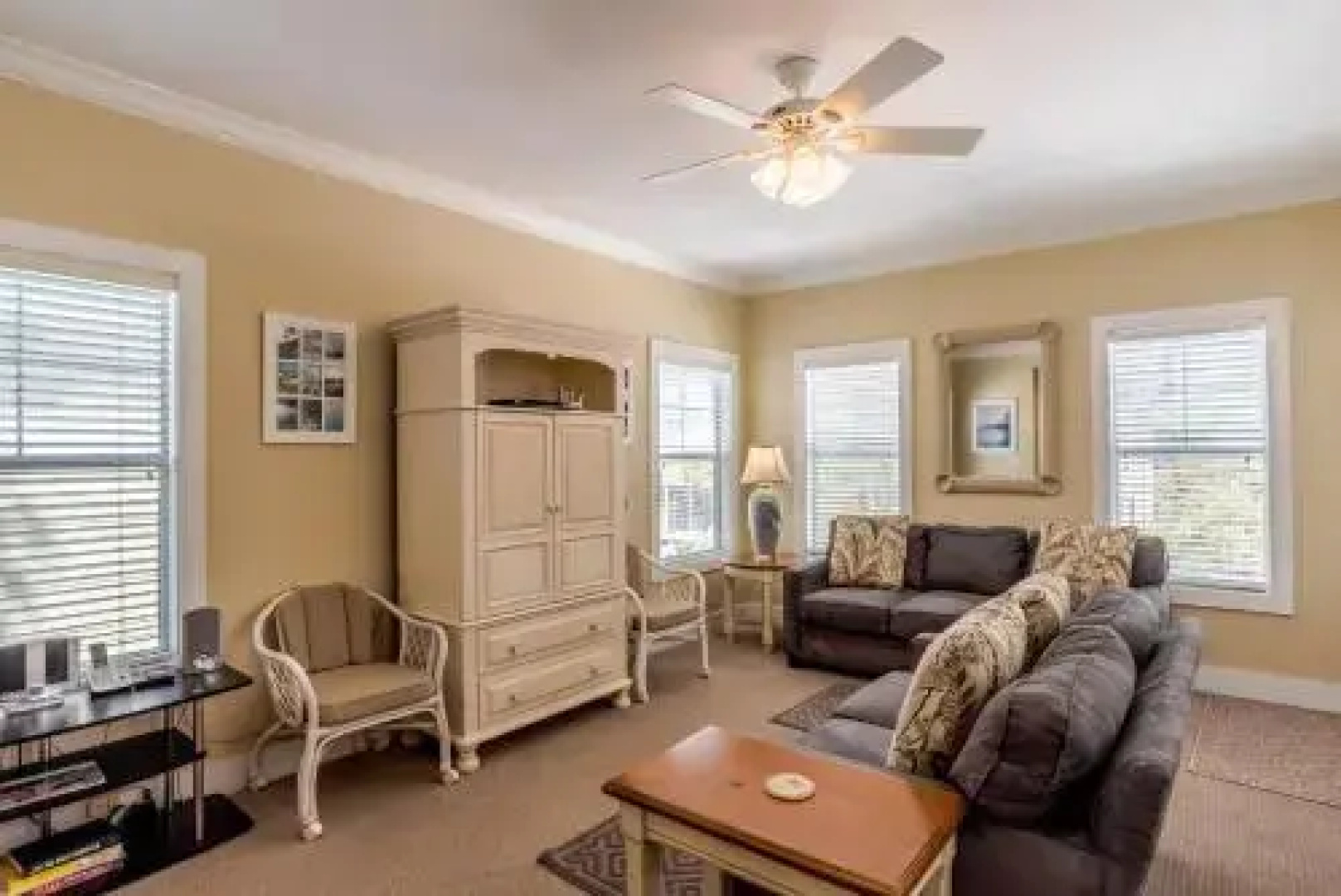 Dolphin Isle 9AU - 1 Br Condo