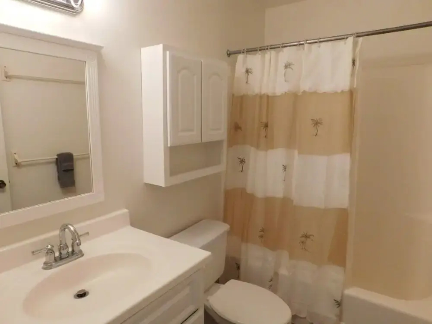 Turtle Bay Deep Blue**nuc 90-tvu-0523 1 Bedroom Condo by RedAwning