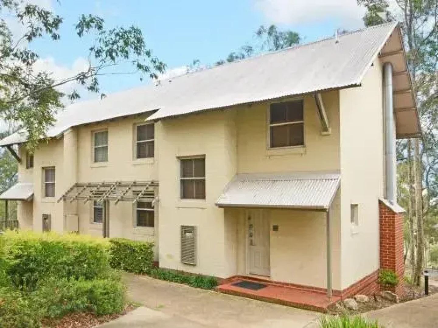 Villa Executive 2br Rose Resort Condo located within Cypress Lakes Resort (nothing is more central)