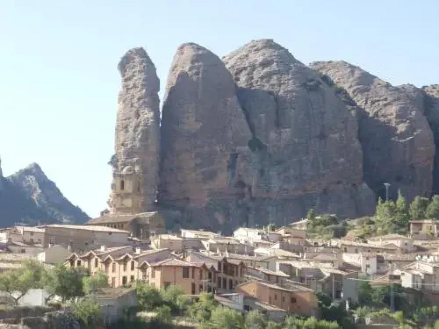 Casa Mallos de Agüero