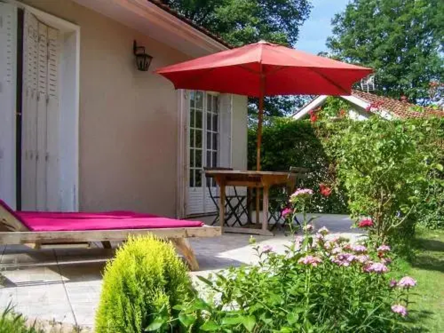 Holiday Home Domaine du Grand Roc 1